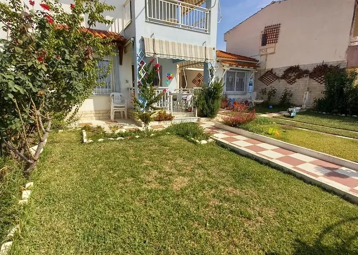 Sea & Roses Beachfront House - Halkidiki Case de vacanță