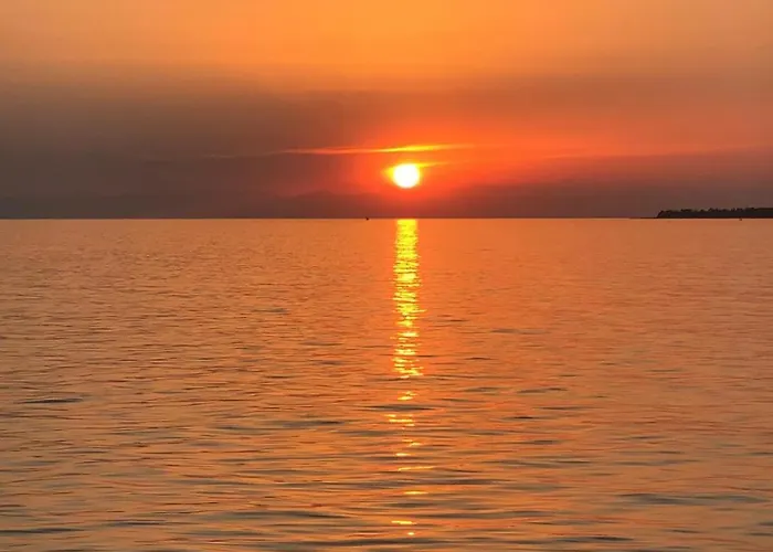 Sea & Roses Beachfront House - Halkidiki *